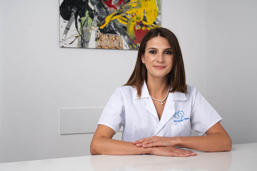 Dr. Valentina Safta - Medic specialist obstetrica - ginecologie I Femmeboutiquemedical.com