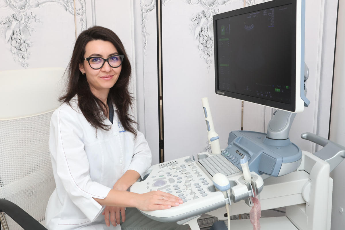 Dr. Ailin Septar - Medic specialist endocrinologie I Femmeboutiquemedical.com
